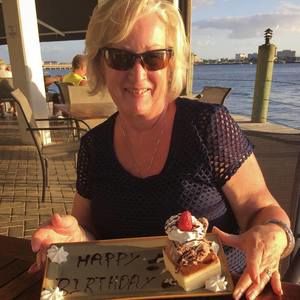 Meet your Posher, Debbie